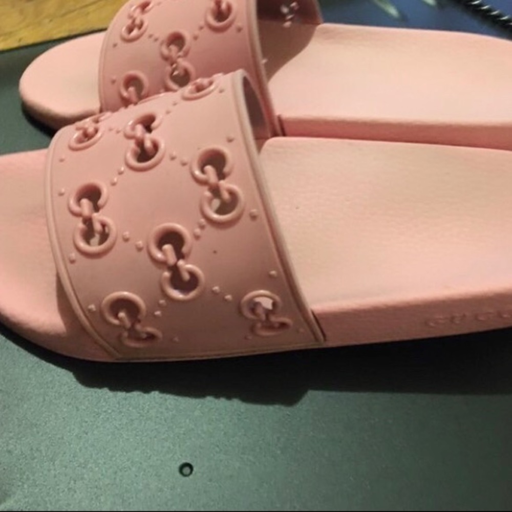 Gucci Slides - Picture 3 of 3